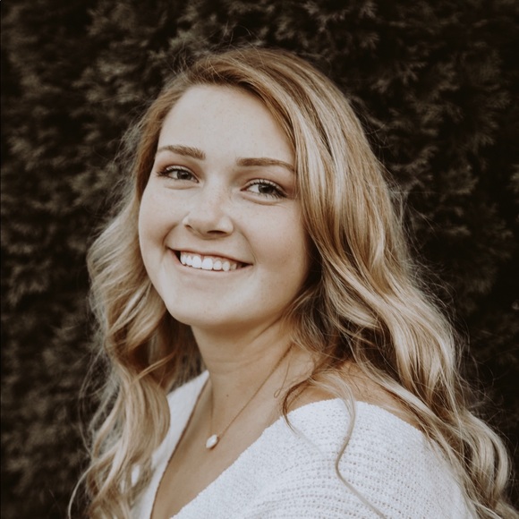 Profile Picture of Hope Kelly (@hopekelly1) on Poshmark
