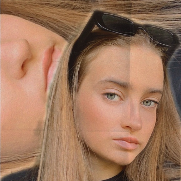 Profile Picture of Elke Telfer (@elketelfer) on Poshmark