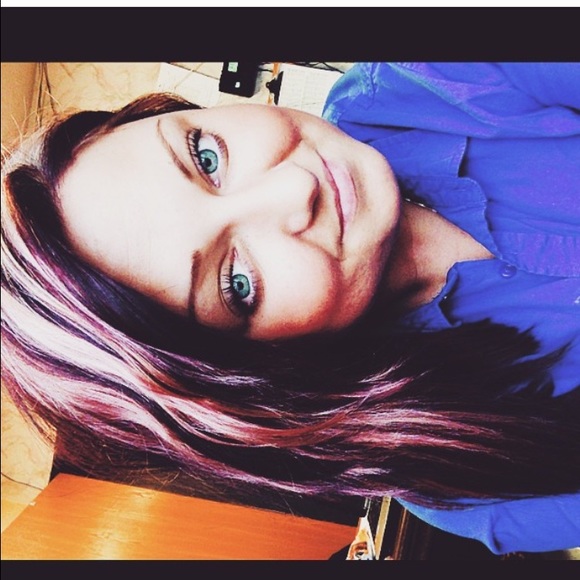 Profile Picture of Joanna Stachel (@sjo42) on Poshmark
