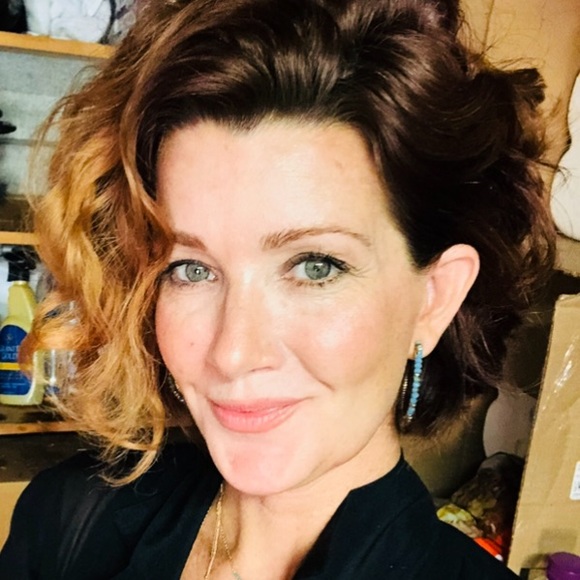 Profile Picture of Moana Walker (@moana1122) on Poshmark