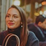 Profile Picture of Eléonore (@champenoise) on Instagram