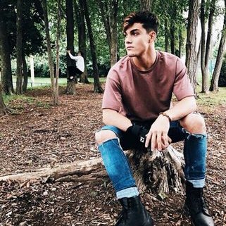 Profile Picture of DolanDimples (@KaelaWilliams7) on Twitter