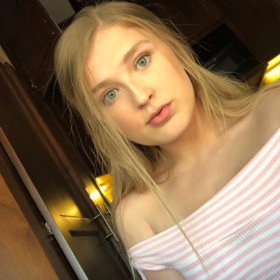 Profile Picture of Janelle Ray :)) (@DickauJanelle) on Twitter
