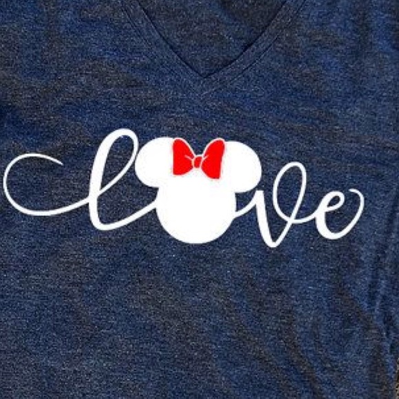 Profile Picture of Leighann Throneberry (@maryandlee22) on Poshmark