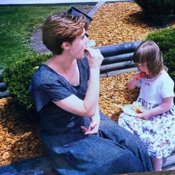 Profile Picture of Stephanie Perham (@stephanieperham) on Poshmark