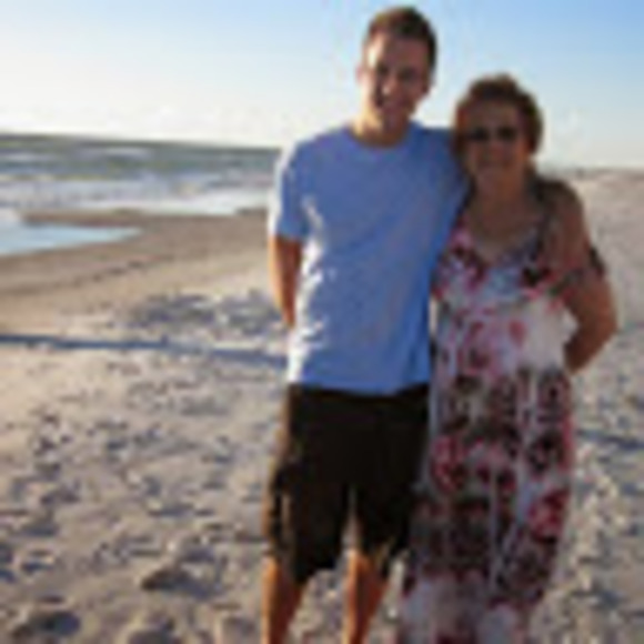 Profile Picture of David Mclean (@macindy26) on Poshmark