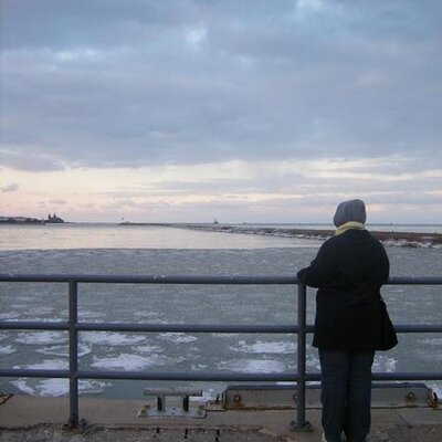 Profile Picture of Amanda Gibson (@MandaGB01) on Twitter