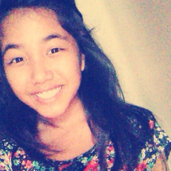 Rhea Quenga - Poshmark Profile Picture of Rhea Quenga (@munggeree) on Poshmark