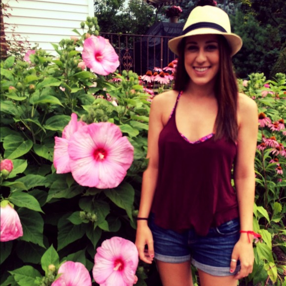 Profile Picture of Jaclyn Lichterman (@nycgal190) on Poshmark