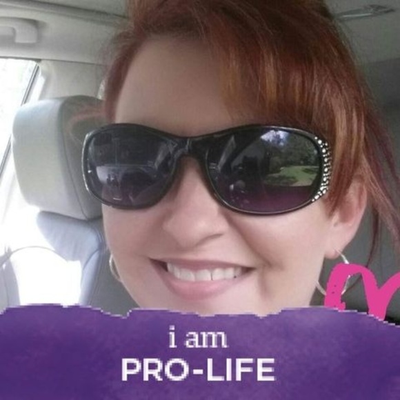 Profile Picture of Kim Armstrong (@kimarmstrong777) on Poshmark
