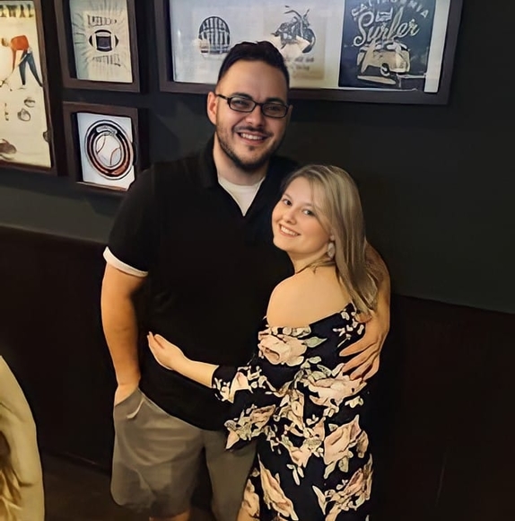 Profile Picture of Haley Schaner (@haleyschaner) on Poshmark