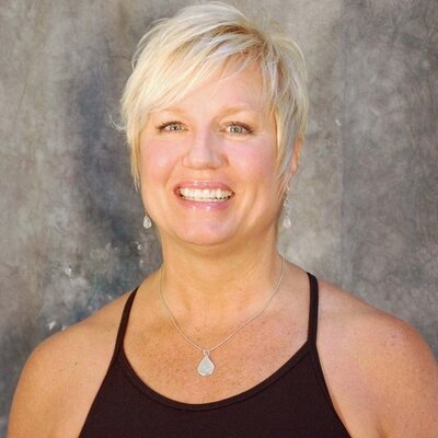 Profile Picture of Sherry Eckert (@MoondropsYoga) on Twitter