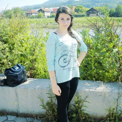 Profile Picture of Emina Bašić (@animecisab) on Twitter