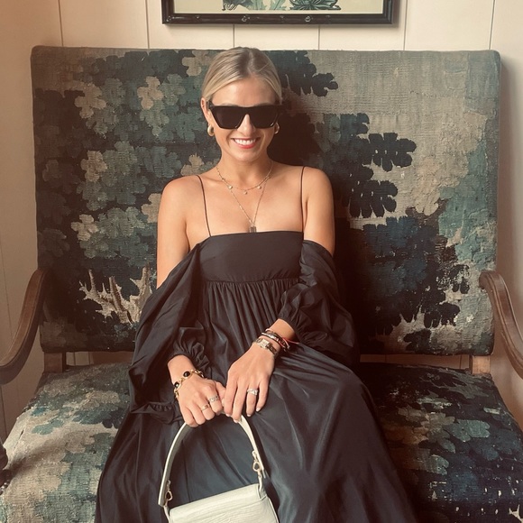 Profile Picture of Avery Mcgregor masinter (@averyscott82) on Poshmark