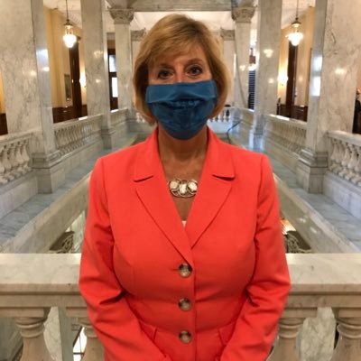 Profile Picture of Laurie Scott (@LaurieScottPC) on Twitter