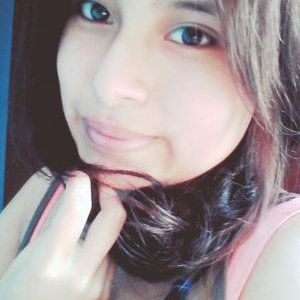 Profile Picture of Roxana Condor (@rosscondor) on Twitter