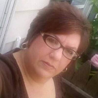Profile Picture of Lisa Pusey (@lisalowded) on Twitter