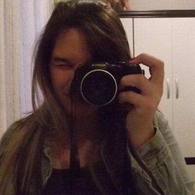 Profile Picture of Paula Abreu (@__Paulaabreu) on Twitter