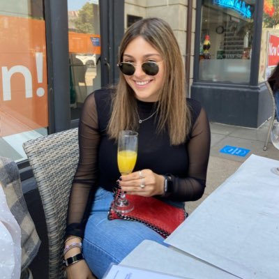 Profile Picture of Molly Pozner (@mollypozner) on Twitter