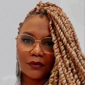 Profile Picture of Ella MOore (@ysabel972) on Pinterest