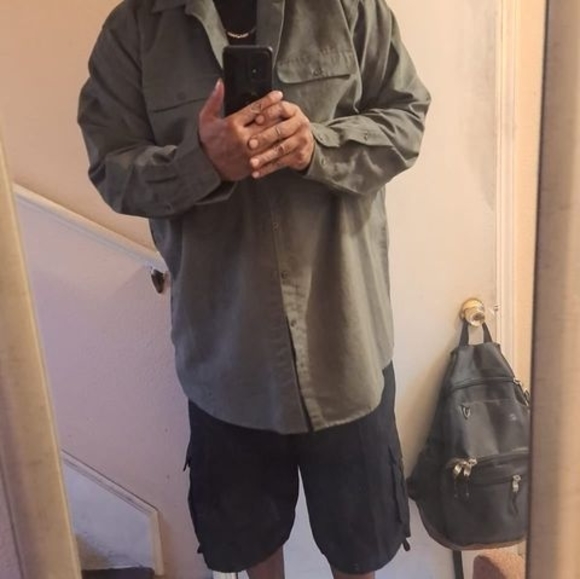 Profile Picture of Carlos Thomas (@carlosthomas349) on Poshmark