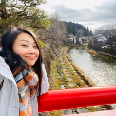 Profile Picture of KIM 🧟‍♀️🕸 (@KimPiggie) on Twitter