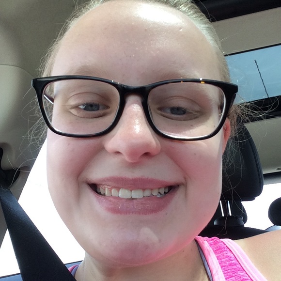 Profile Picture of Emily Bates (@blondzilla315) on Poshmark