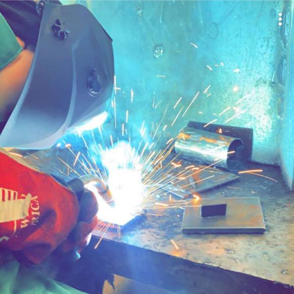 Profile Picture of Austin Dill (@austindill584) on Poshmark