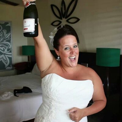 Profile Picture of Amanda Hawes (@AmandaMcAleer) on Twitter