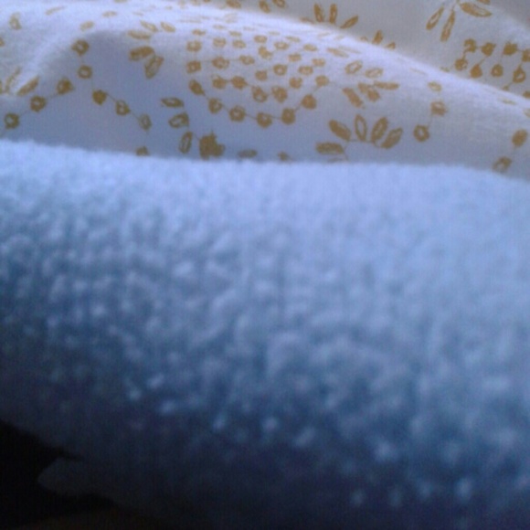 Profile Picture of Julia Clack (@juliaclack) on Poshmark