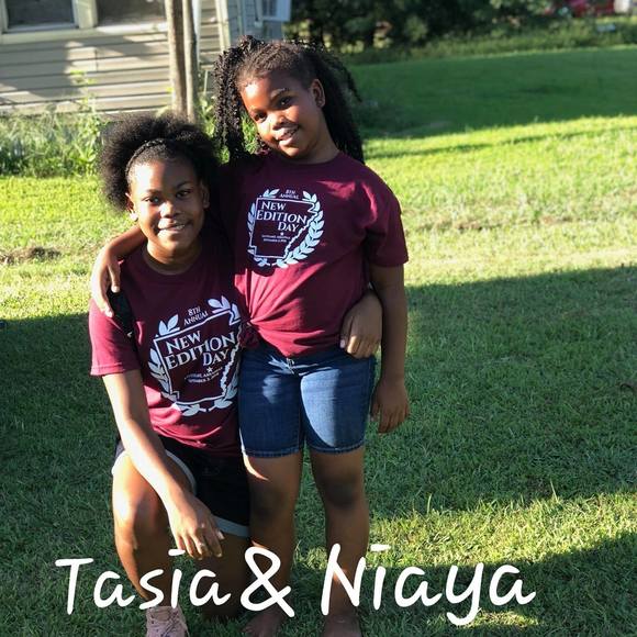 Profile Picture of Clareasa Porter (@clareasa) on Poshmark