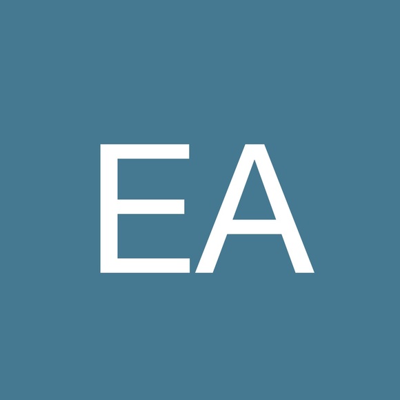 Profile Picture of Erika Abraham (@misserikamonet) on Poshmark