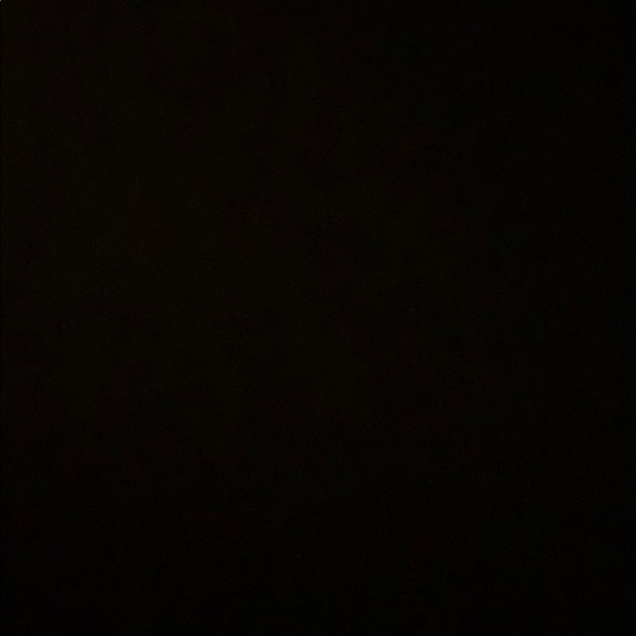 Profile Picture of Alex Leos (@alexleos7) on Poshmark