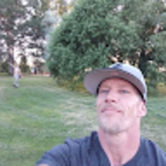 Profile Picture of Stephen Tanguy (@kayariagan07) on Poshmark