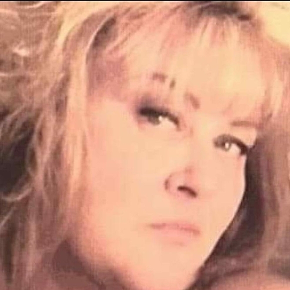 Profile Picture of Shannon parks Fuston (@fustonshannon) on Poshmark