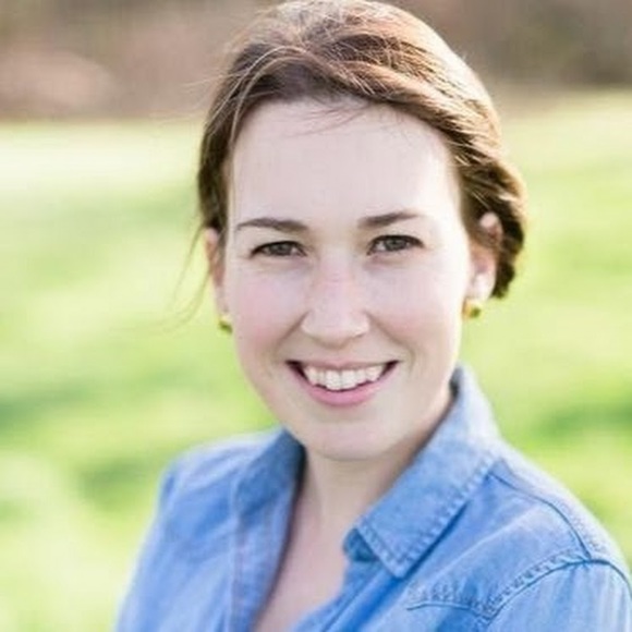 Kendra Tyler - Poshmark Profile Picture of Kendra Tyler (@kendra_tyler) on Poshmark