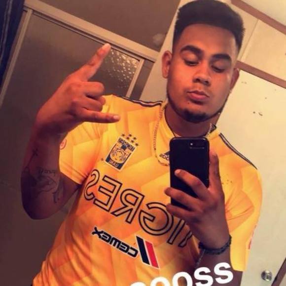 Profile Picture of Daniel Govea (@danielgovea) on Poshmark