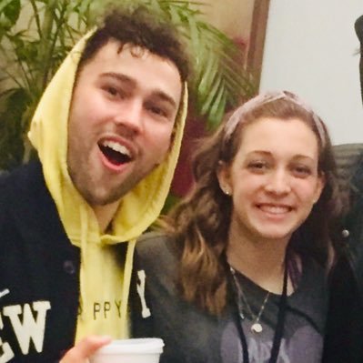 Profile Picture of  ⚡Christy McKissick ⚡ (@lauriqua) on Twitter