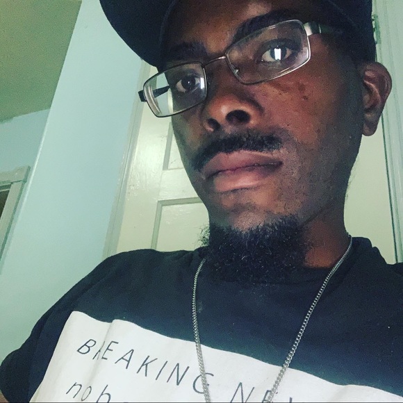 Profile Picture of Kevin Alston (@kevinalston316) on Poshmark