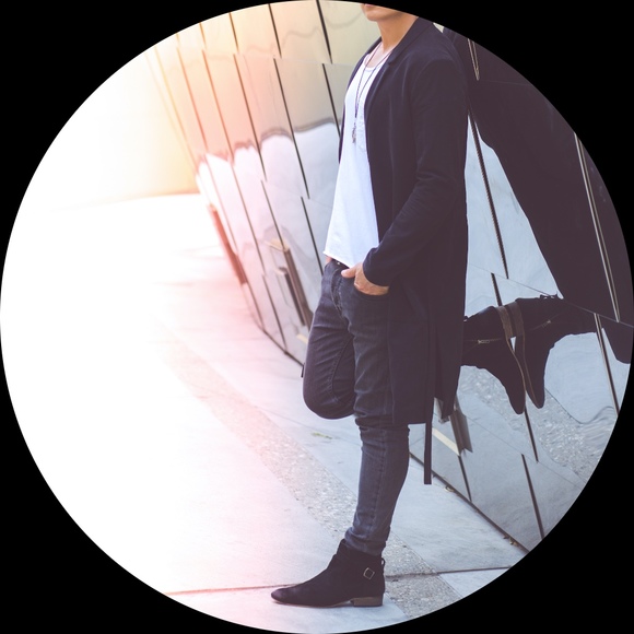 Profile Picture of Travis H (@fashion_smashin) on Poshmark