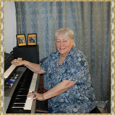 Profile Picture of Monique Beauchamp (@mambo44coquin) on Twitter