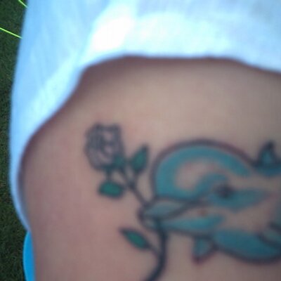 Profile Picture of Vicky Mackenzie (@cheeckyvicky) on Twitter