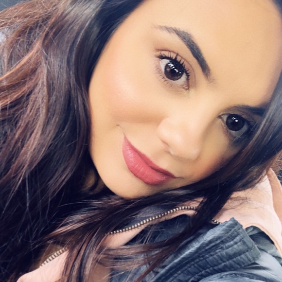 Profile Picture of Medea Haji (@mhaji9) on Poshmark