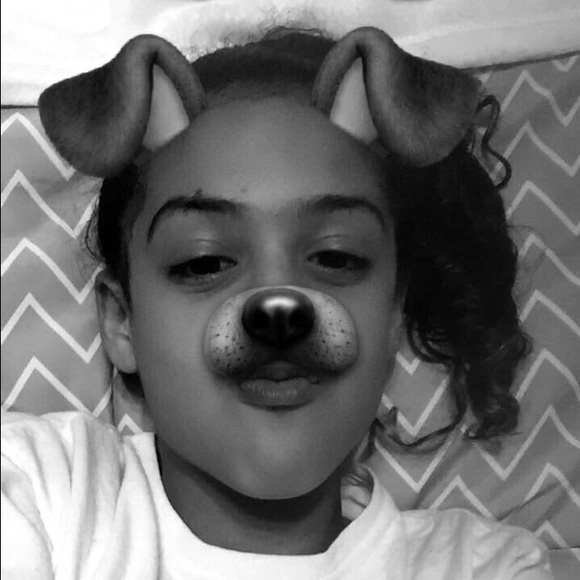 Profile Picture of Gianna Gentilesca (@gianna___45) on Poshmark