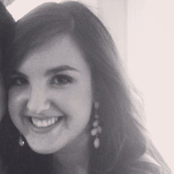 Profile Picture of Blythe Gilio (@bgilio) on Poshmark