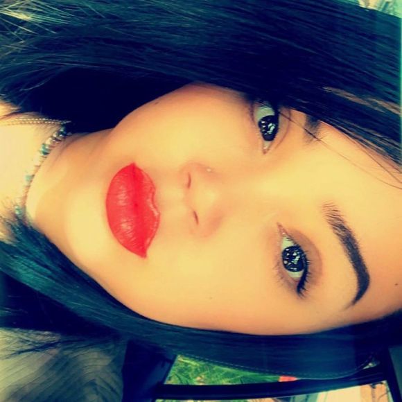 Profile Picture of Lala Diaz (@ayo_la) on Poshmark