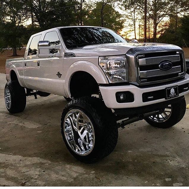 Profile Picture of Blake Tanner (@redneckcountryboy1234) on Tiktok