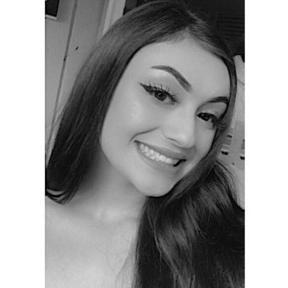 Profile Picture of Charista Capoccia (@charista_c) on Poshmark