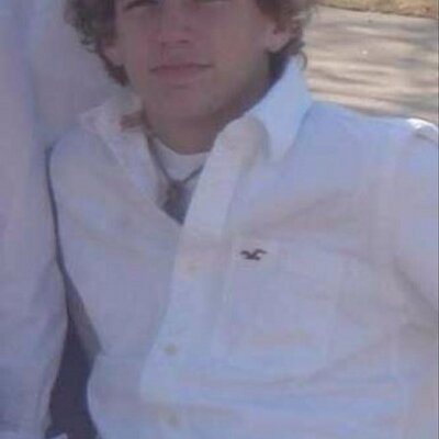 Profile Picture of Jason Tarter (@Vellum16) on Twitter