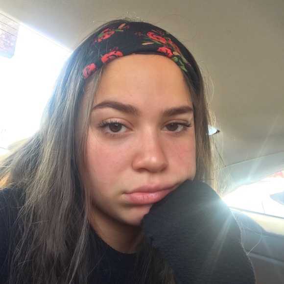 Sam Pennisi - Poshmark Profile Picture of Sam Pennisi (@spennisi1256) on Poshmark